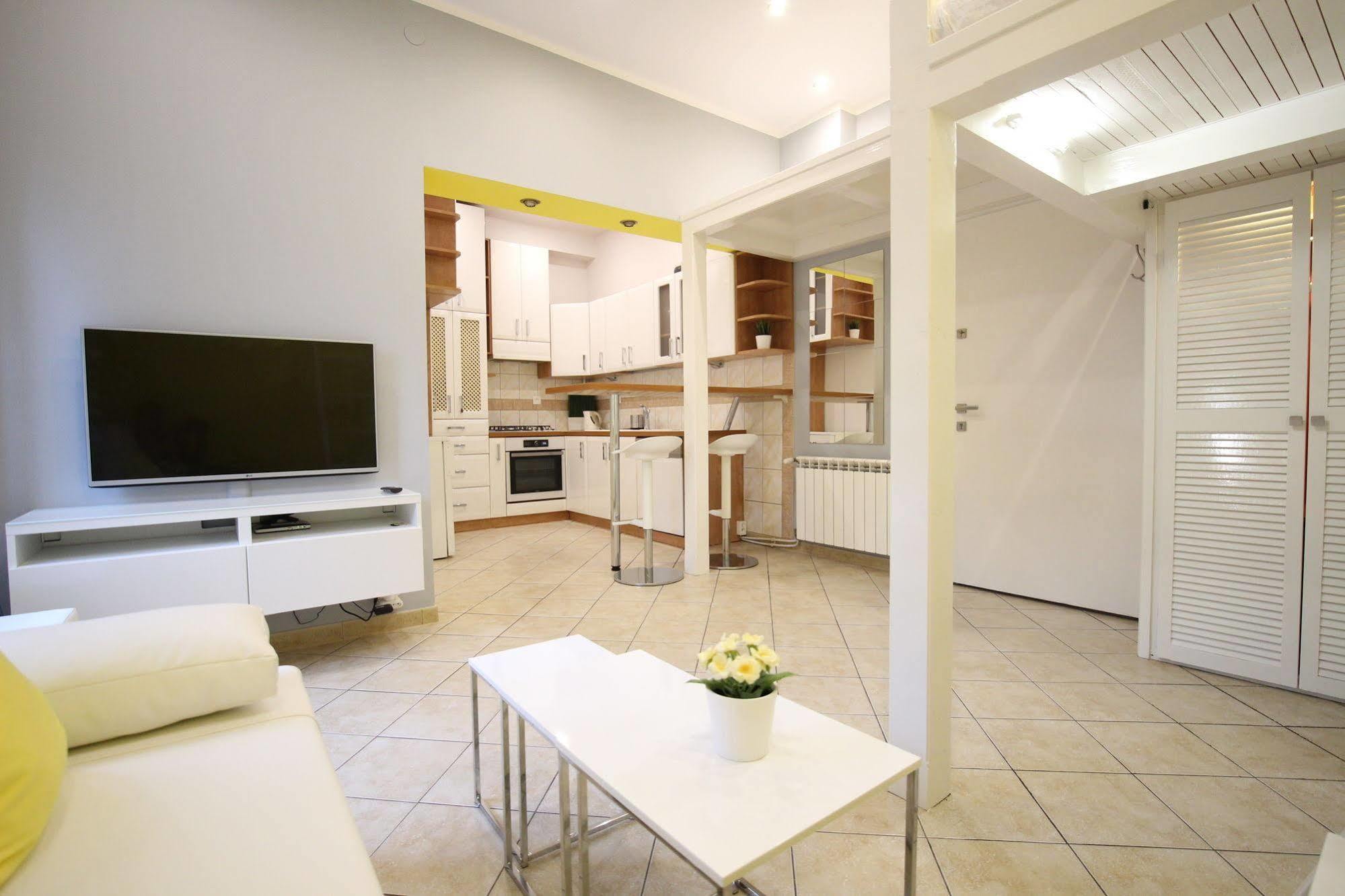 Rainbow Apartments 3 Красков Екстериор снимка